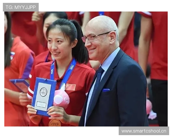 丁霞赛场上狠厉，私下却像邻家阿姨，这落差也太大了吧！