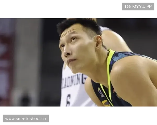 易建联家里冰箱贴都是蛋白粉包装剪的